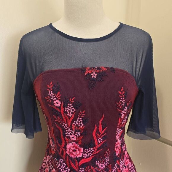 Eva Franco Navy/Red/Pink Floral Embroidered Mesh S/S Blouse, EUC, Sz. S - Picture 2 of 10